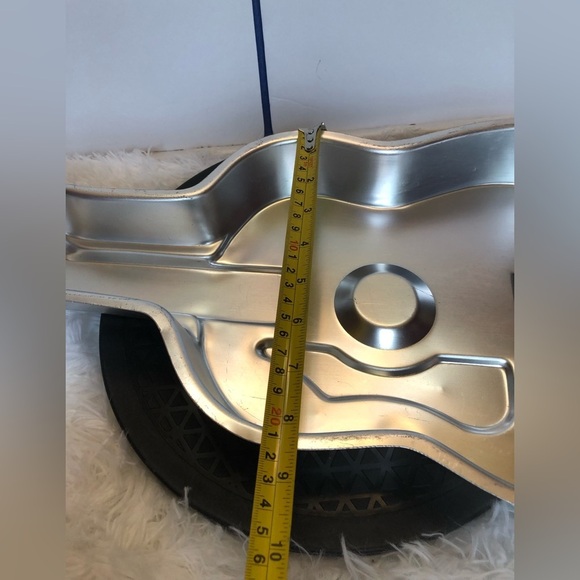 Vintage Wilton Cake Baking Pan Guitar 1977 - Picture 10 of 11